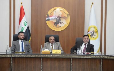محافظ صلاح الدين يترأس اجتماعاً موسعاً لمدراء الأقسام ويؤكد تقييم الأداء وتسهيل معاملات ذوي الإعاقة