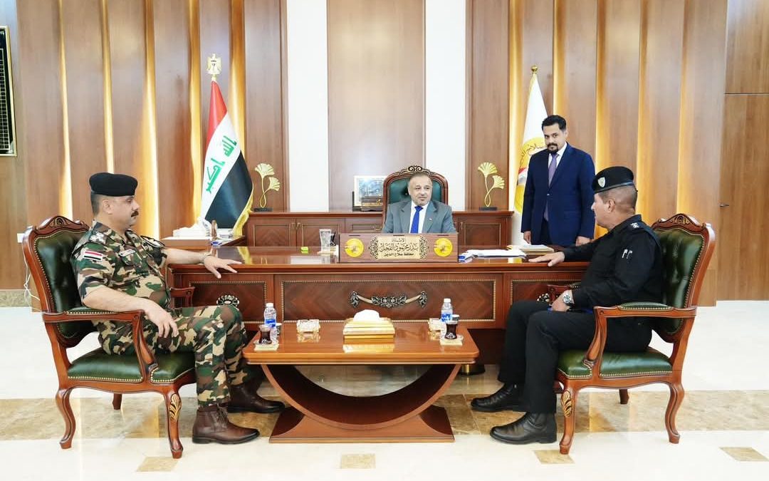 محافظ صلاح الدين رئيس اللجنة الامنية العليا يوجّه بتذليل معوّقات عمل الشؤون الداخلية خلال لقائه بالعميد نومان سعود