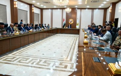 فخامة رئيس الجمهورية يعقد اجتماعاً مع محافظ صلاح الدين ومجلس المحافظة ويشيد بتضحيات المحافظة وتاريخها العريق
