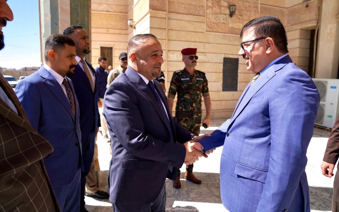 محافظ صلاح الدين يزور مجلس المحافظة ويبحث تاخر إطلاق التخصيصات المالية وأثرها على مسار الخطط التنموية والخدمية