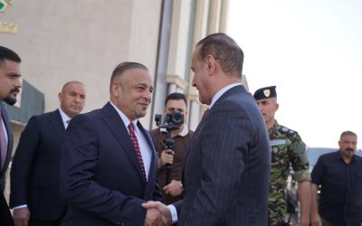 محافظ صلاح الدين يستقبل المنسق العام للهيئة التنسيقية بين المحافظات لمناقشة ملف توزيع الأراضي على الكوادر التربوية،