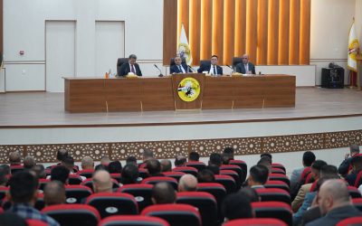 محافظ صلاح الدين، يعقد اجتماعاً موسعاً لبحث تحسين الخدمات وتقويم الأداء الإداري.