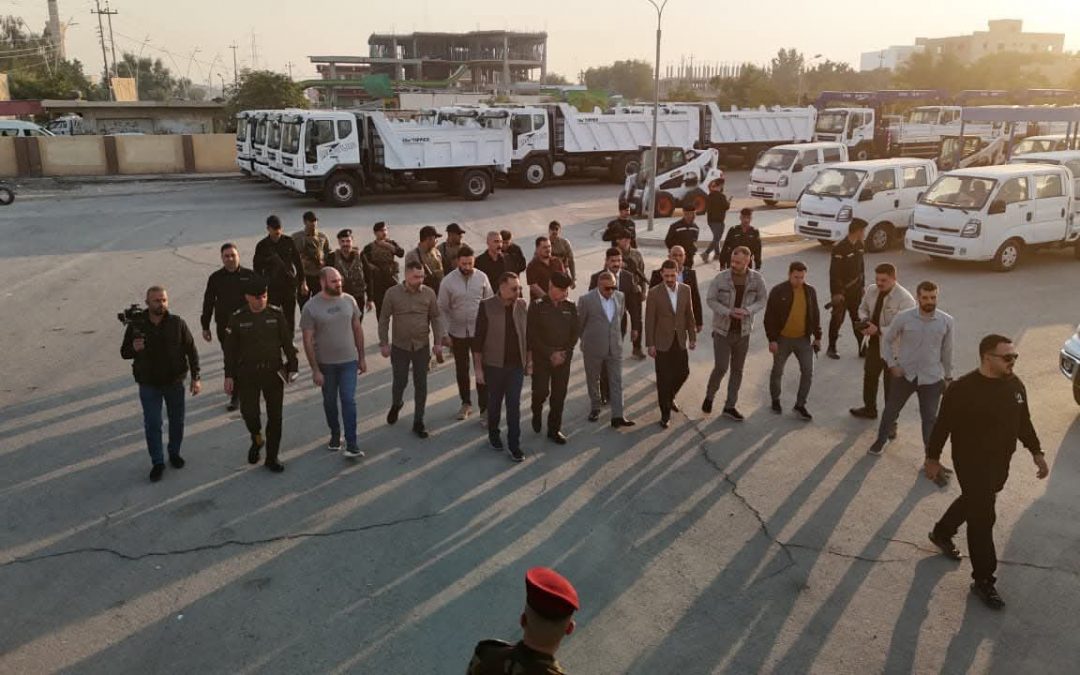 محافظ صلاح الدين يشرف على توزيع الدفعة الثانية من الآليات الخدمية الجديدة ضمن مشاريع قانون سامراء عاصمة العراق للحضارة الإسلامية