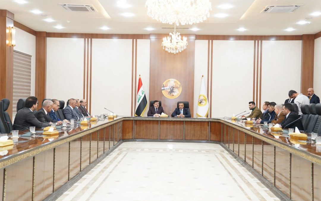 محافظ صلاح الدين يستقبل رئيس وأعضاء مجلس المحافظة لبحث ملف تعيينات عقود المحافظة والتأكيد على تنفيذ تعليمات رقم 2 لسنة 2023 الخاصة بشروط التعيينات