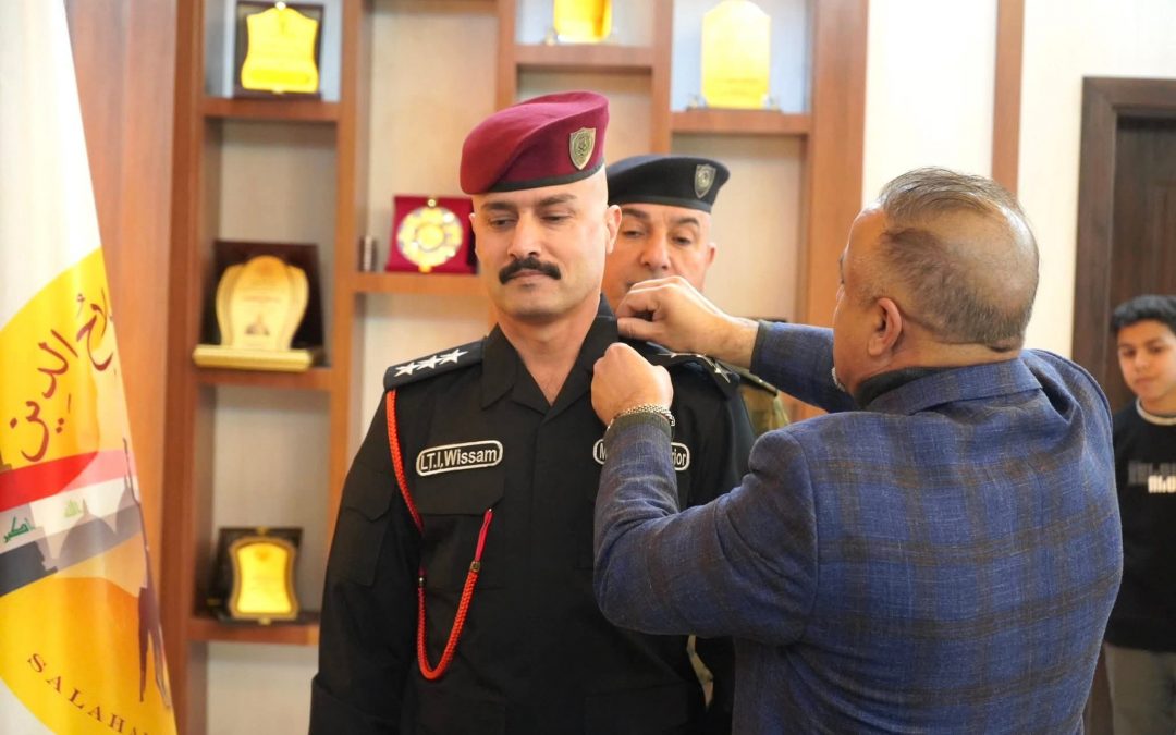محافظ صلاح الدين يقلد امر القوة الخاصة رتبة نقيب
